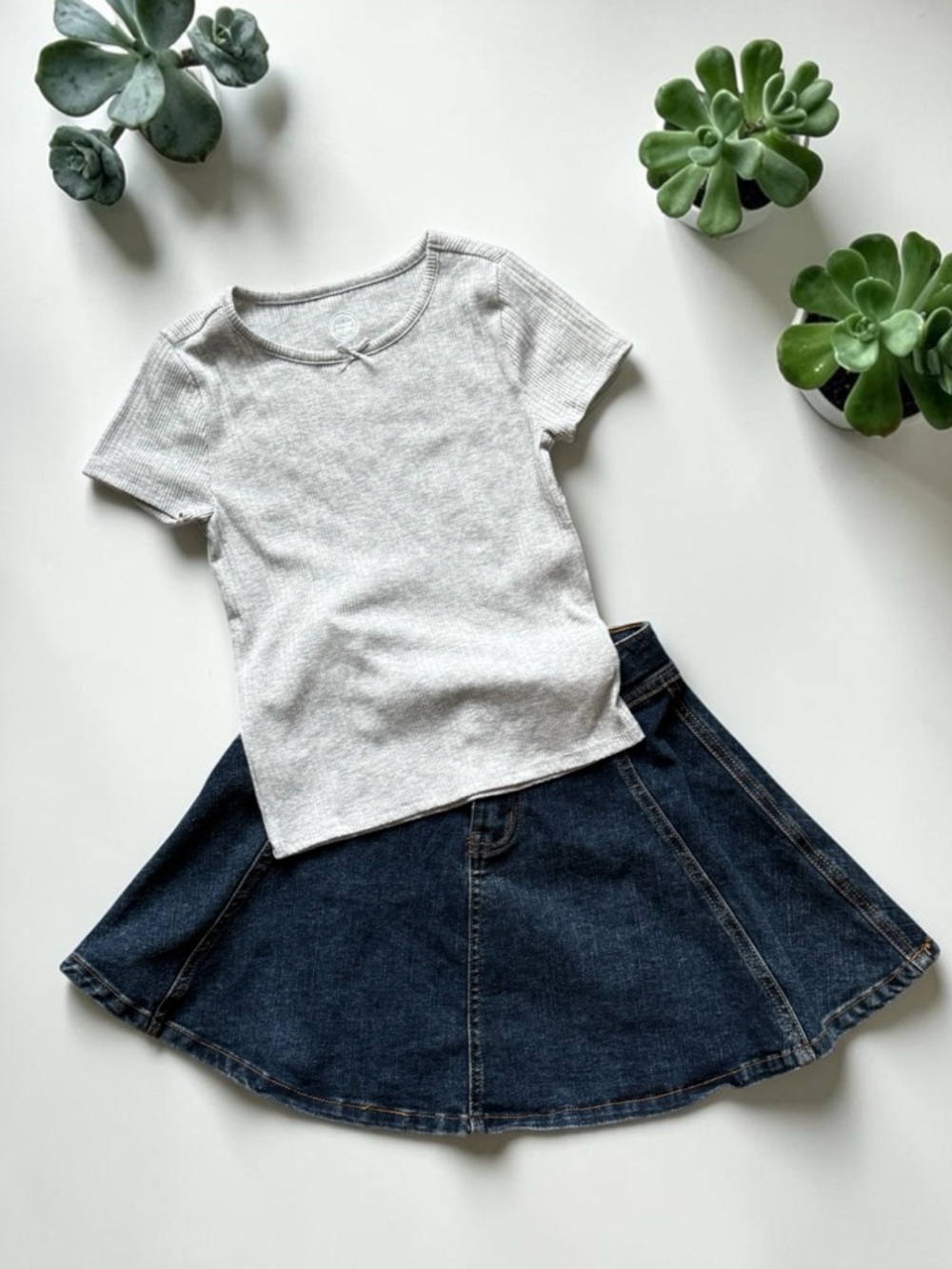 Tee & Denim Skirt Outfit